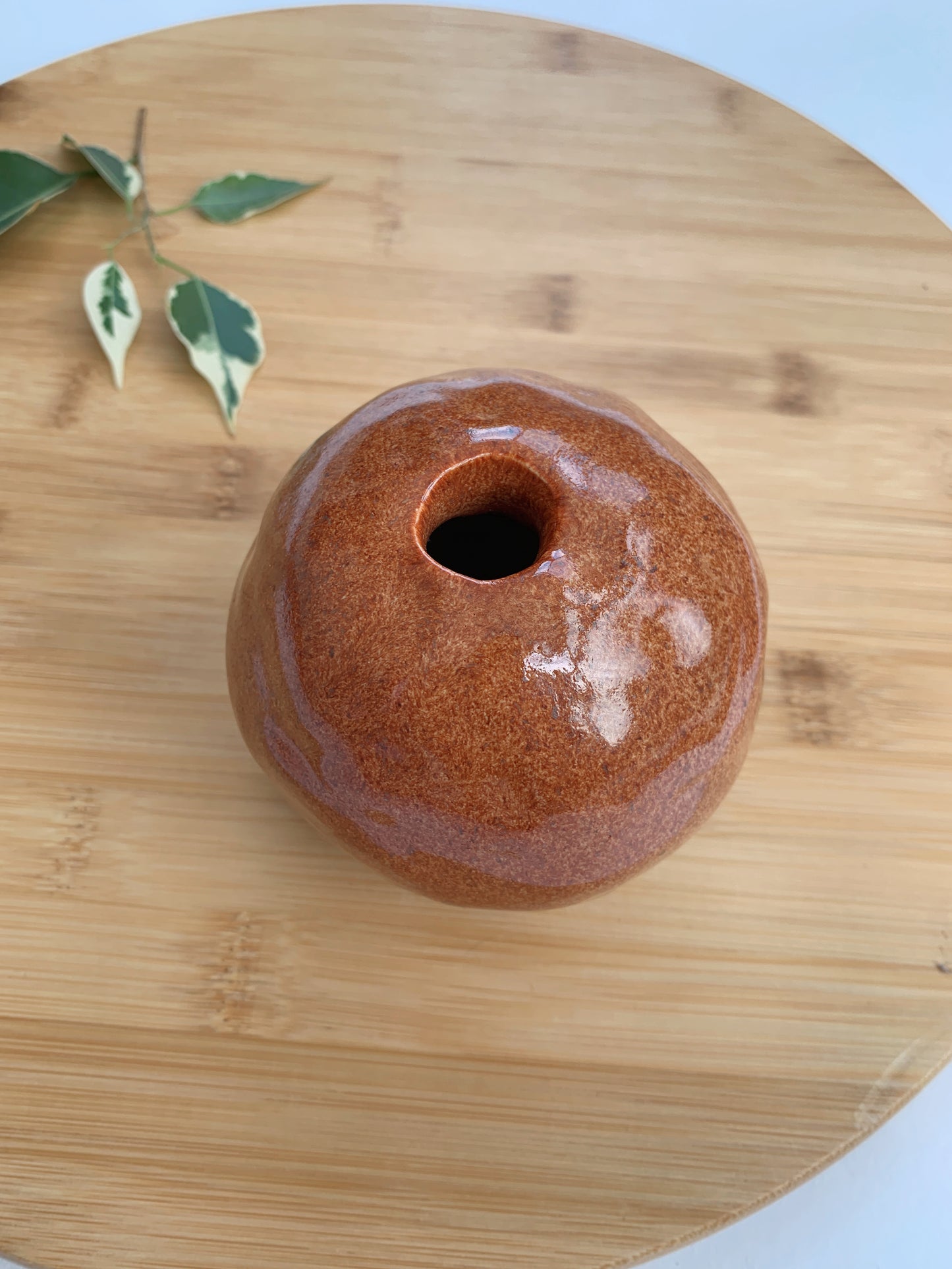 OAK BUD VASE