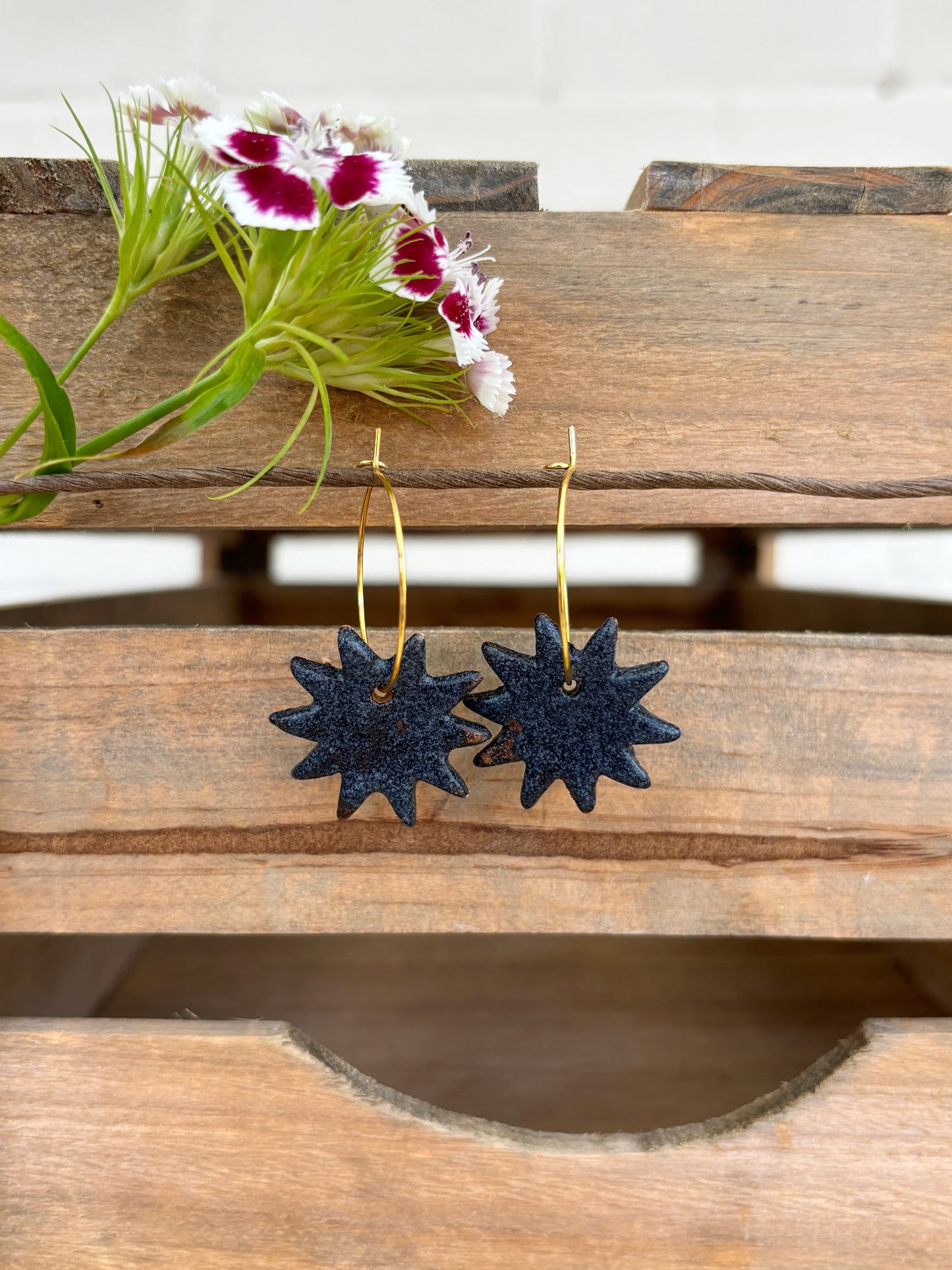 GRANITE SPIKE EARRINGS