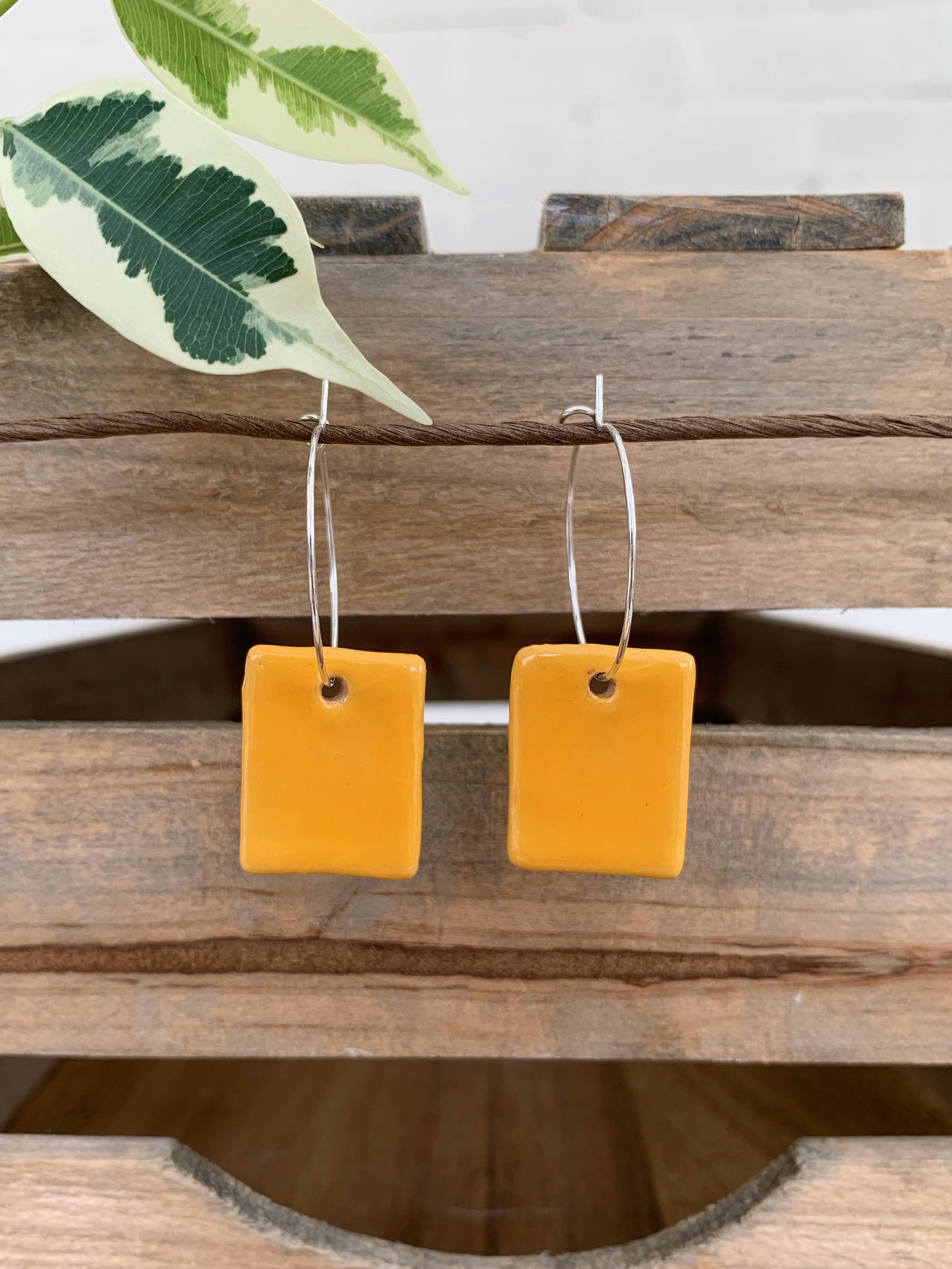 YOLK BLOC EARRINGS