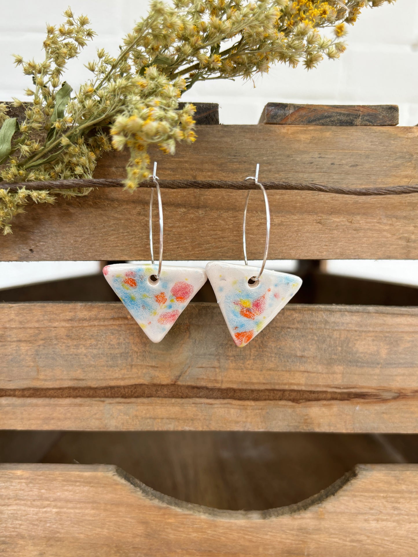JELLY TRIANGLE EARRINGS