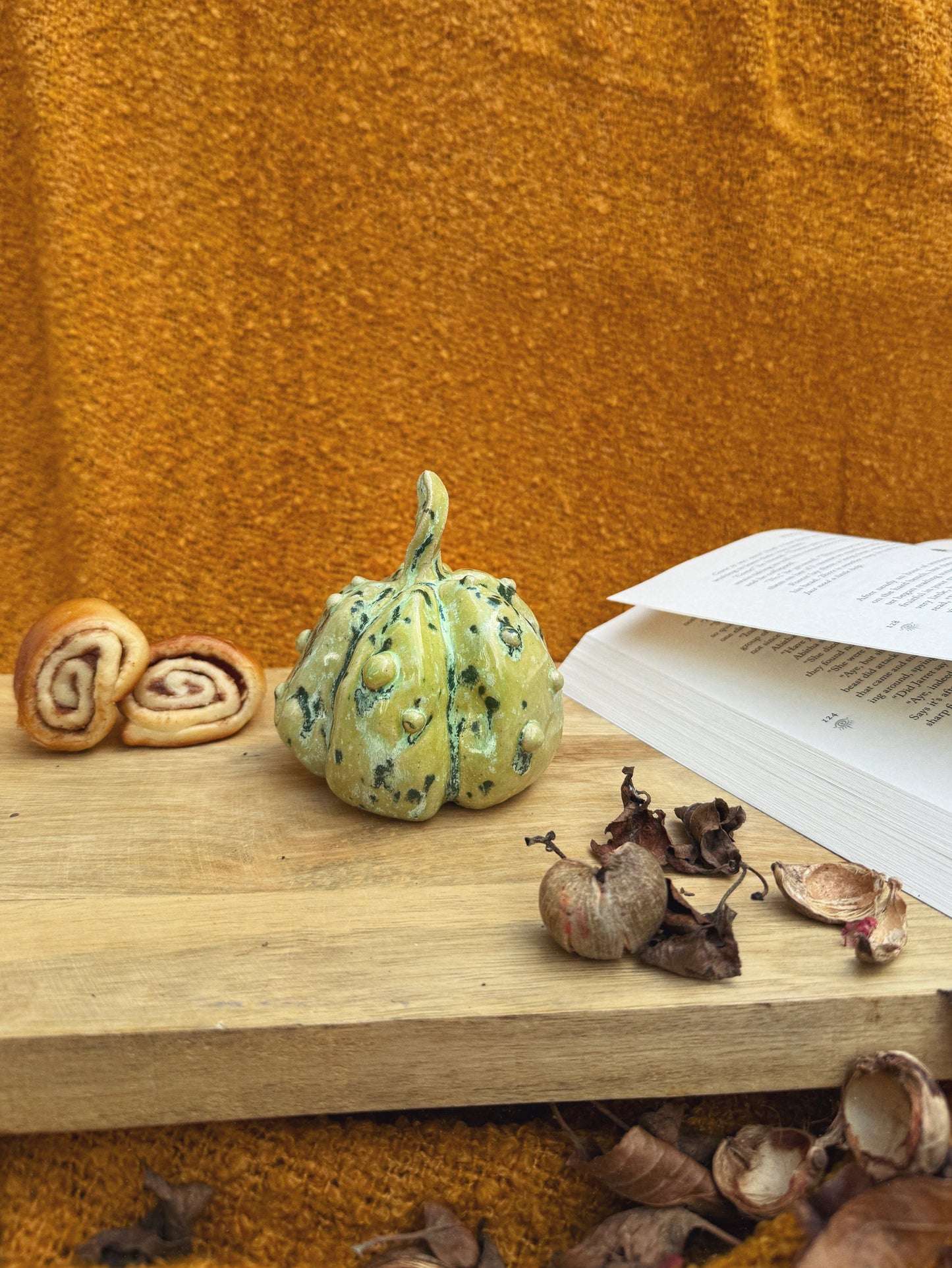 KNOBBLY LIME PUMPKIN