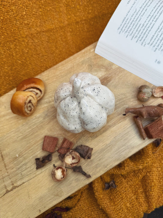 SPECKLE WHITE PUMPKIN