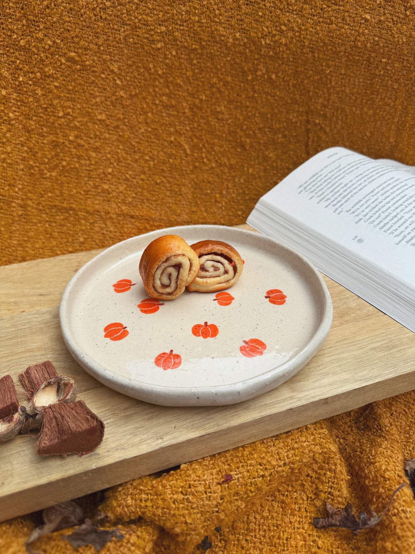 PUMPKIN PLATES