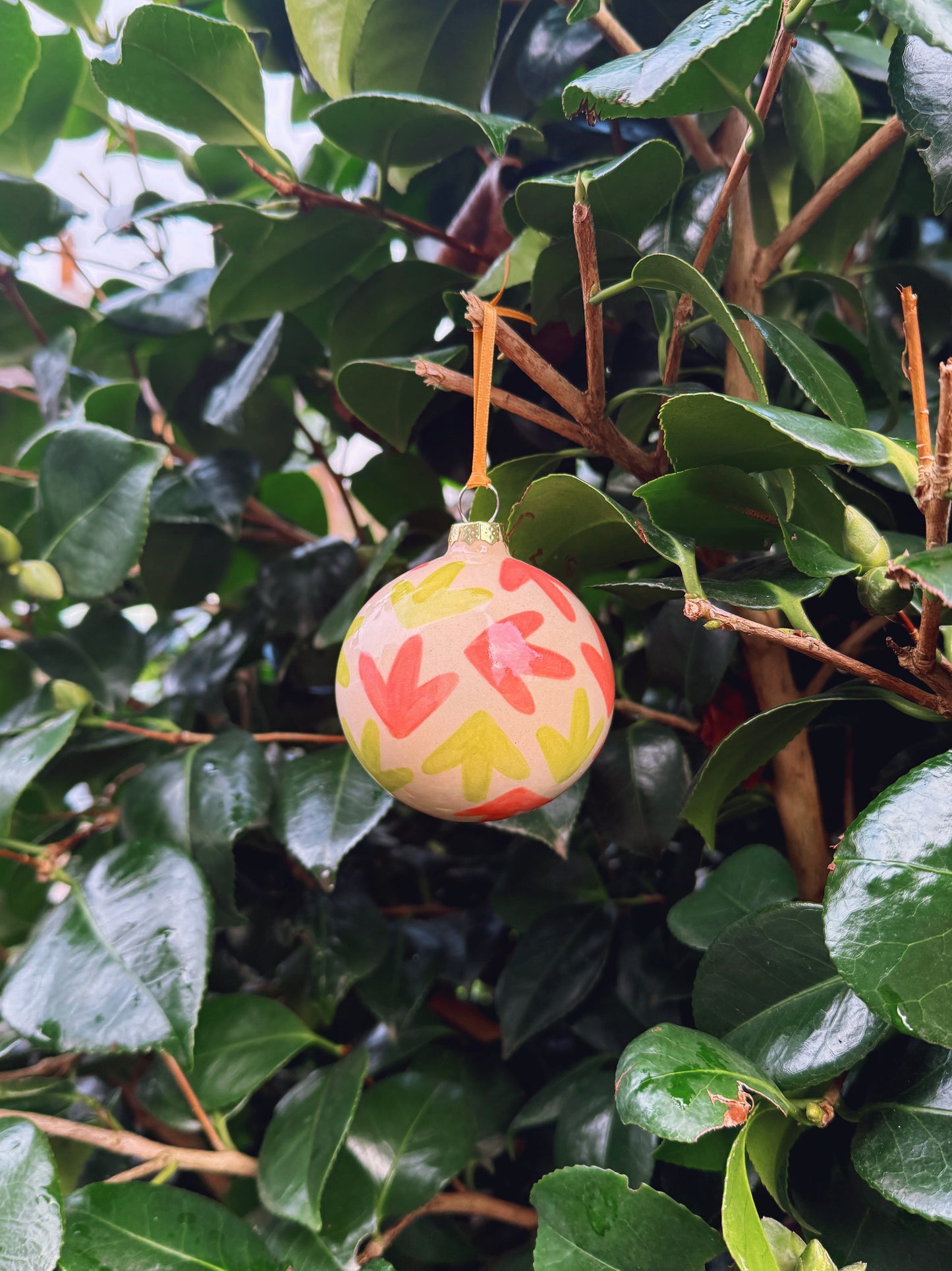 TULIP BAUBLE (Pink & Green)