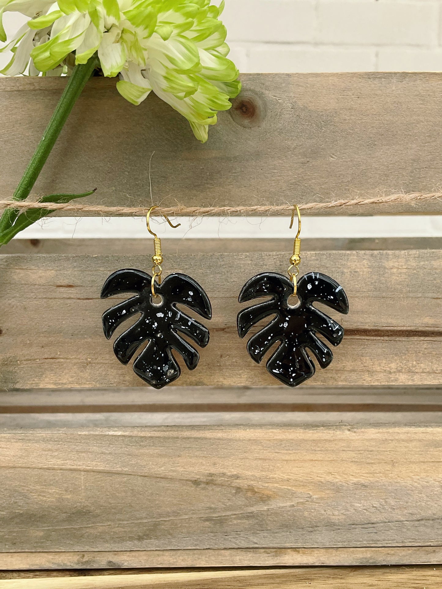 ORION MONSTERA LEAF EARRINGS