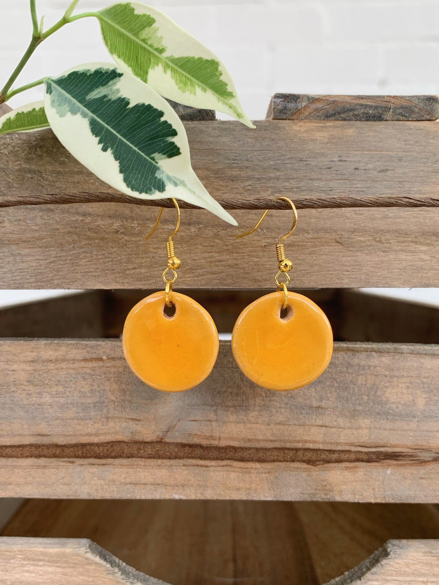 YOLK MOON EARRINGS (MEDIUM)