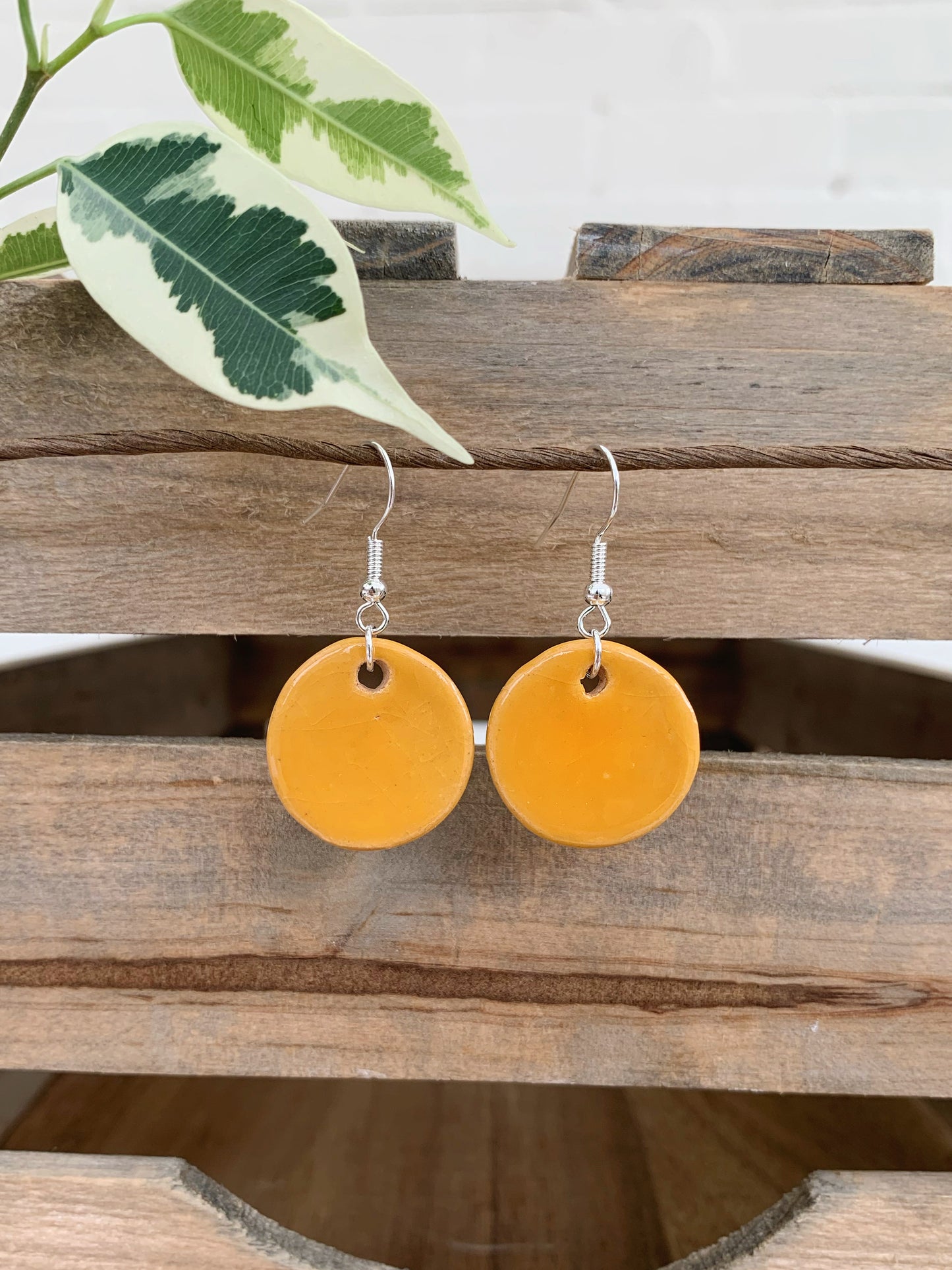 YOLK MOON EARRINGS (MEDIUM)