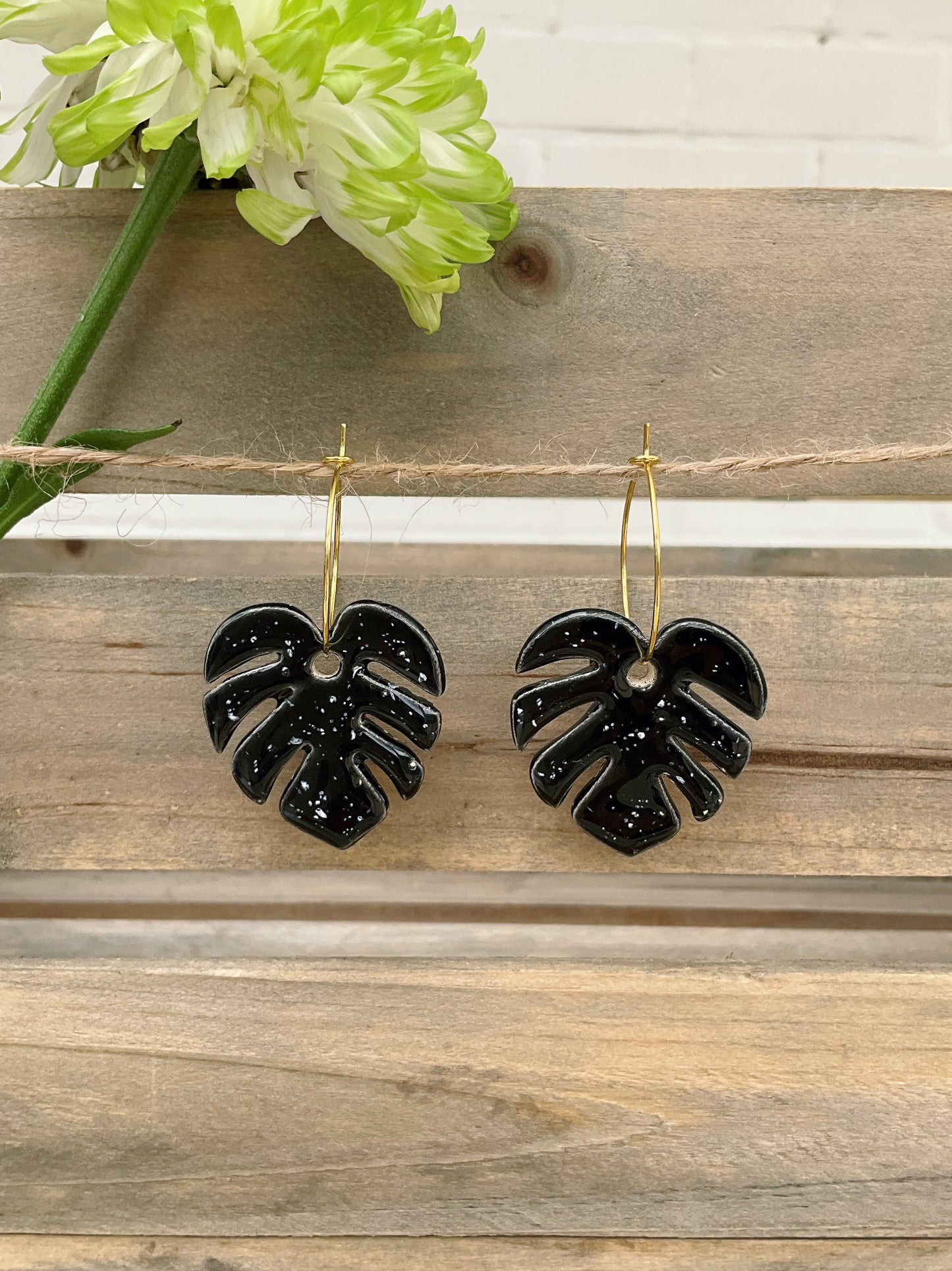 ORION MONSTERA LEAF EARRINGS