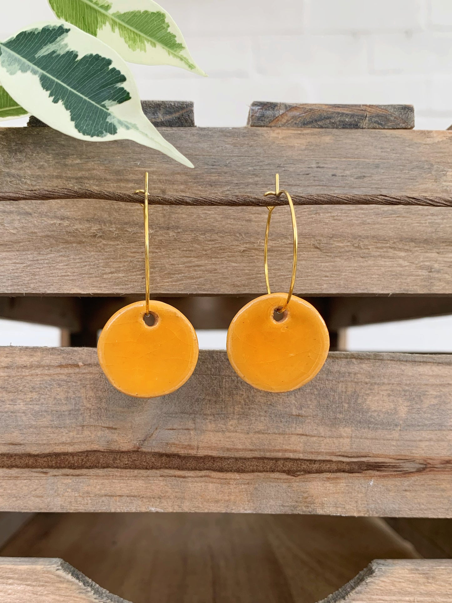 YOLK MOON EARRINGS (MEDIUM)