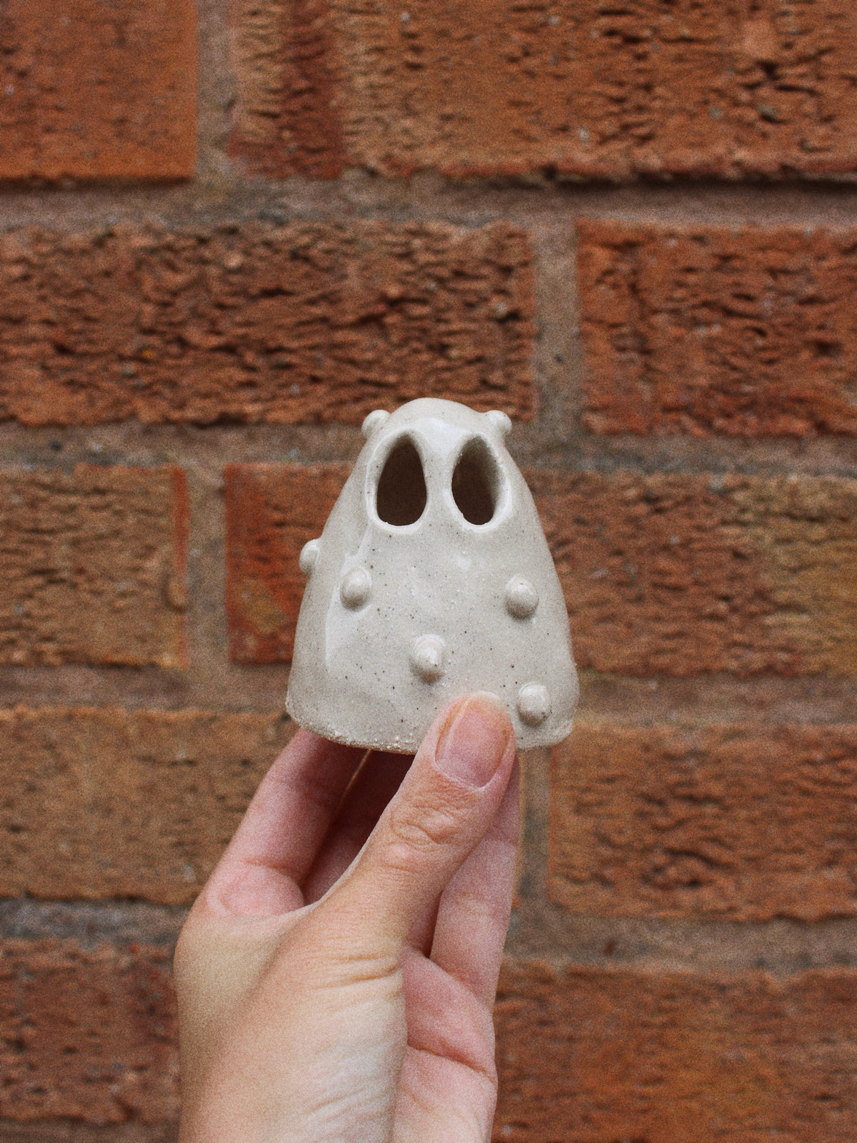 Knobbly Cream Ghosties