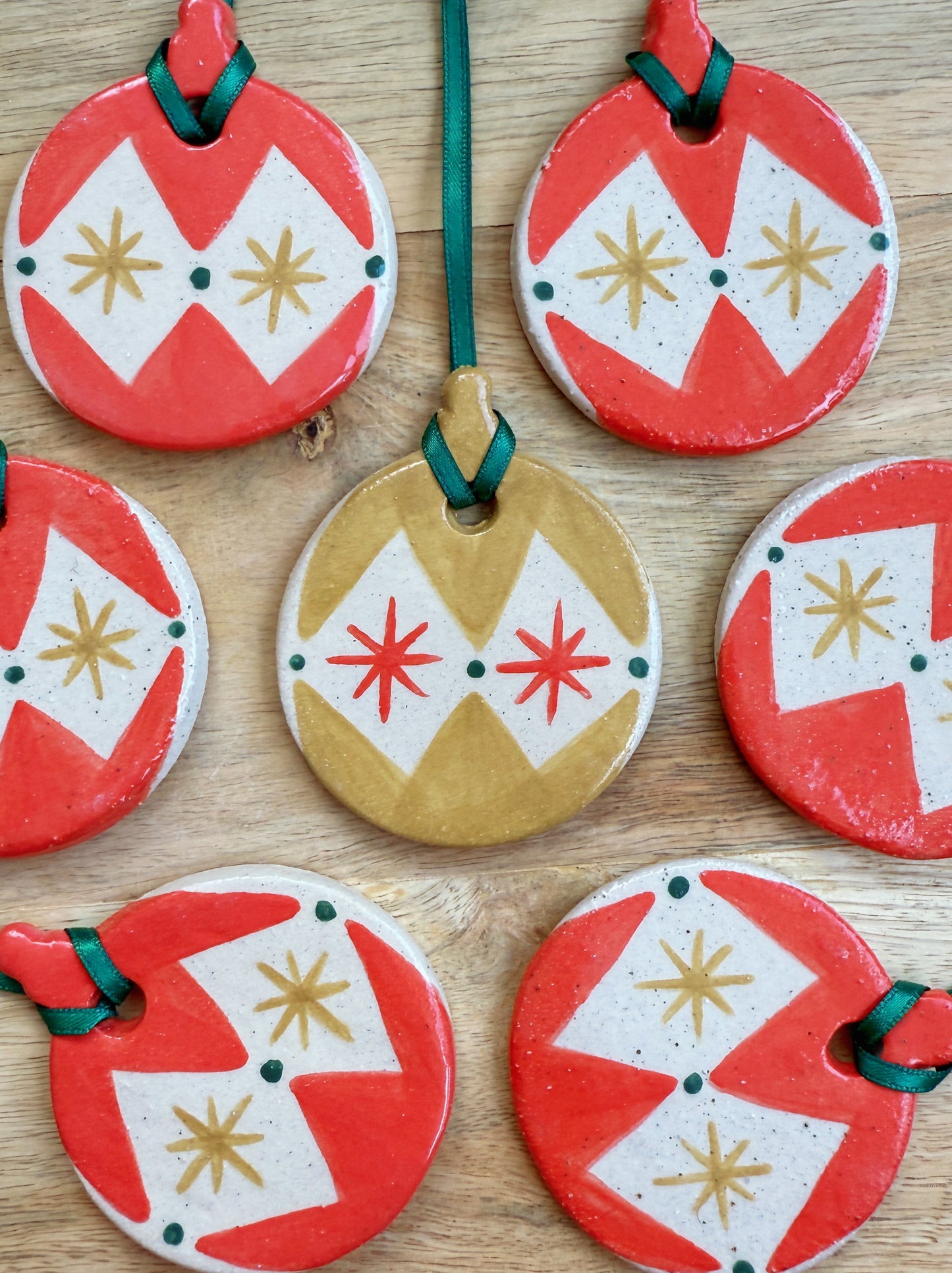 BAUBLE DECORATIONS (4 colour options)