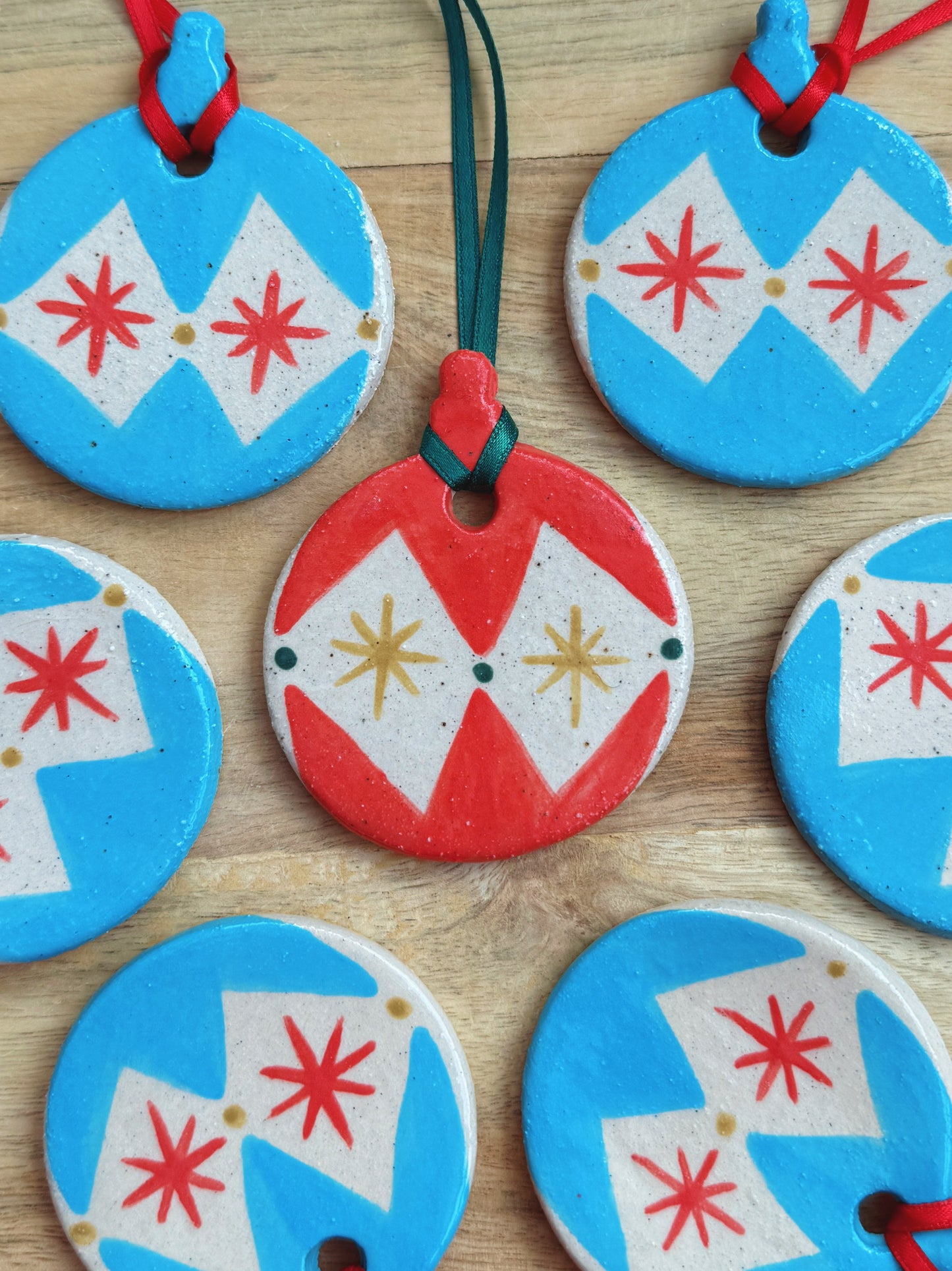 BAUBLE DECORATIONS (4 colour options)