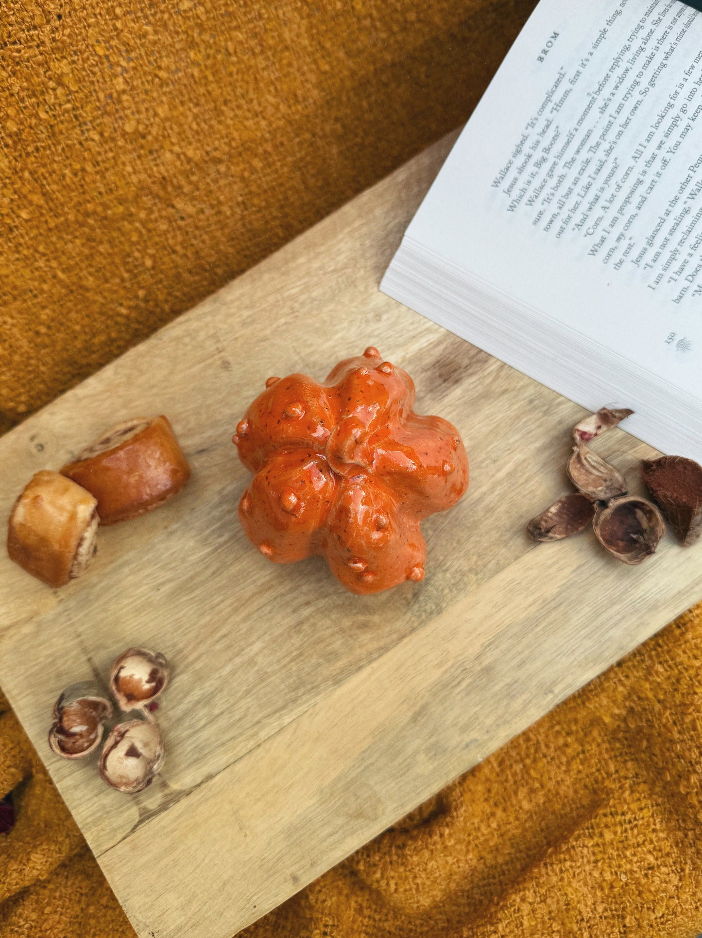 KNOBBLY ORANGE PUMPKIN