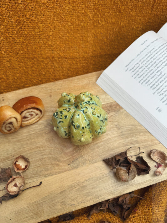 KNOBBLY LIME PUMPKIN