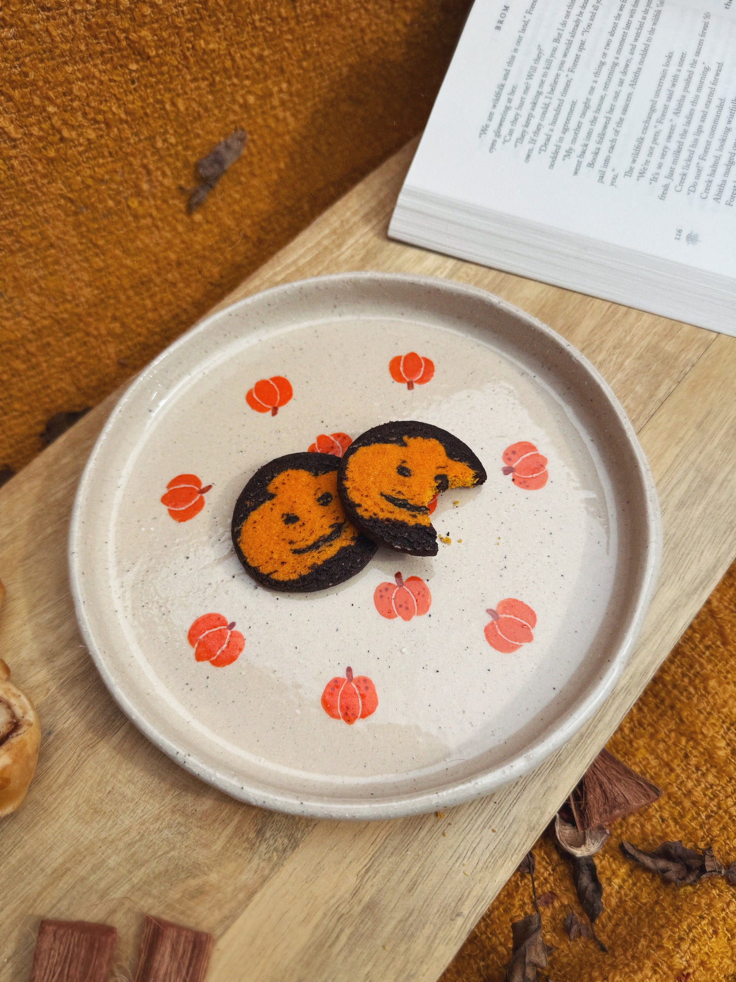 PUMPKIN PLATES