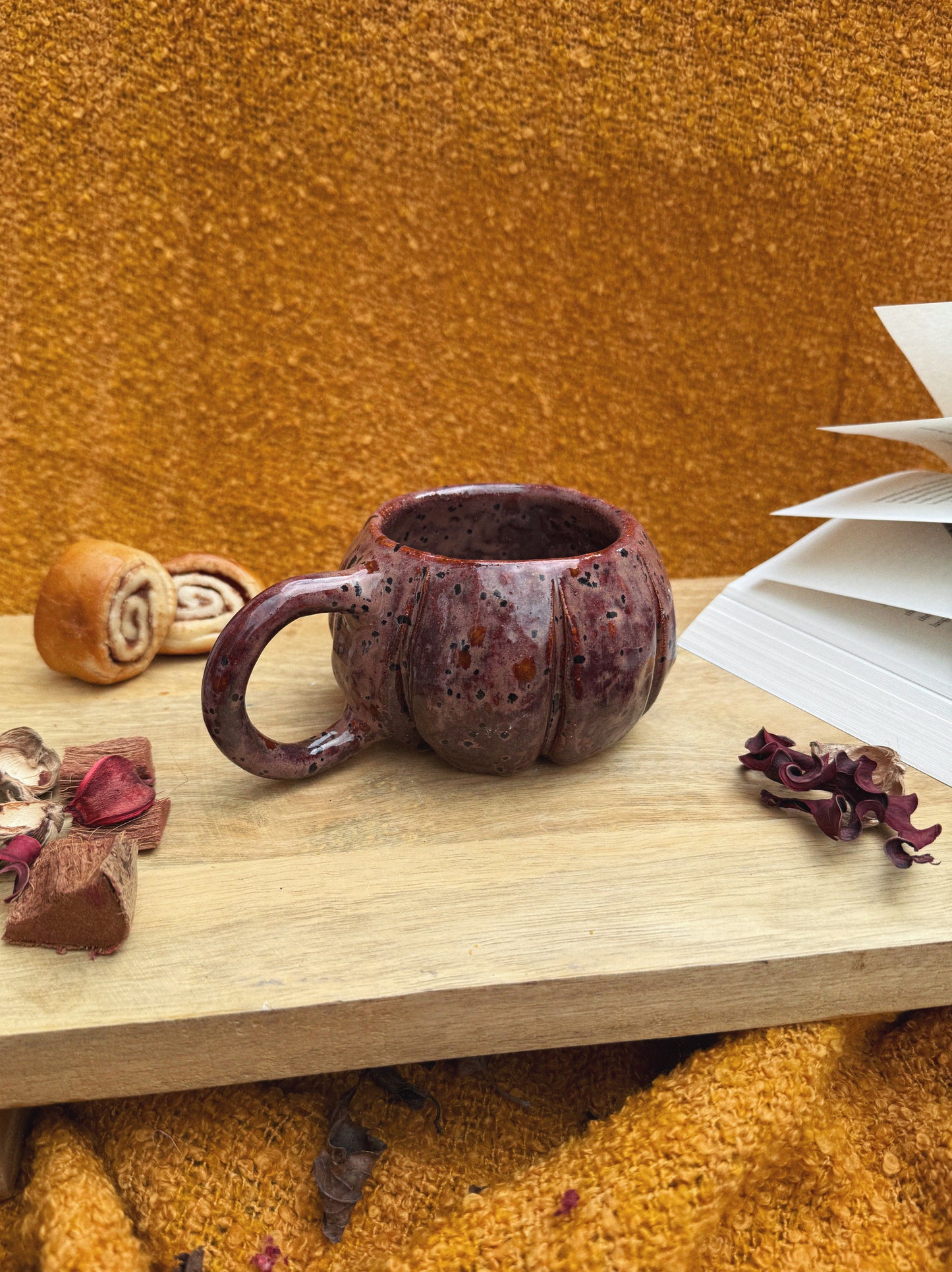 PUMPKIN MUGS